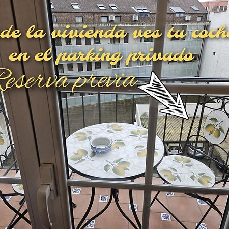 Housing Leon Marigold Apartment Bagian luar foto