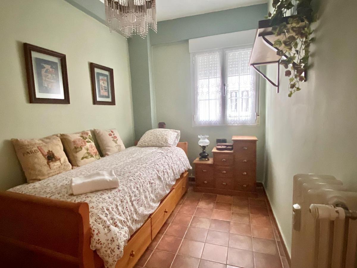 Housing Leon Marigold Apartment Bagian luar foto