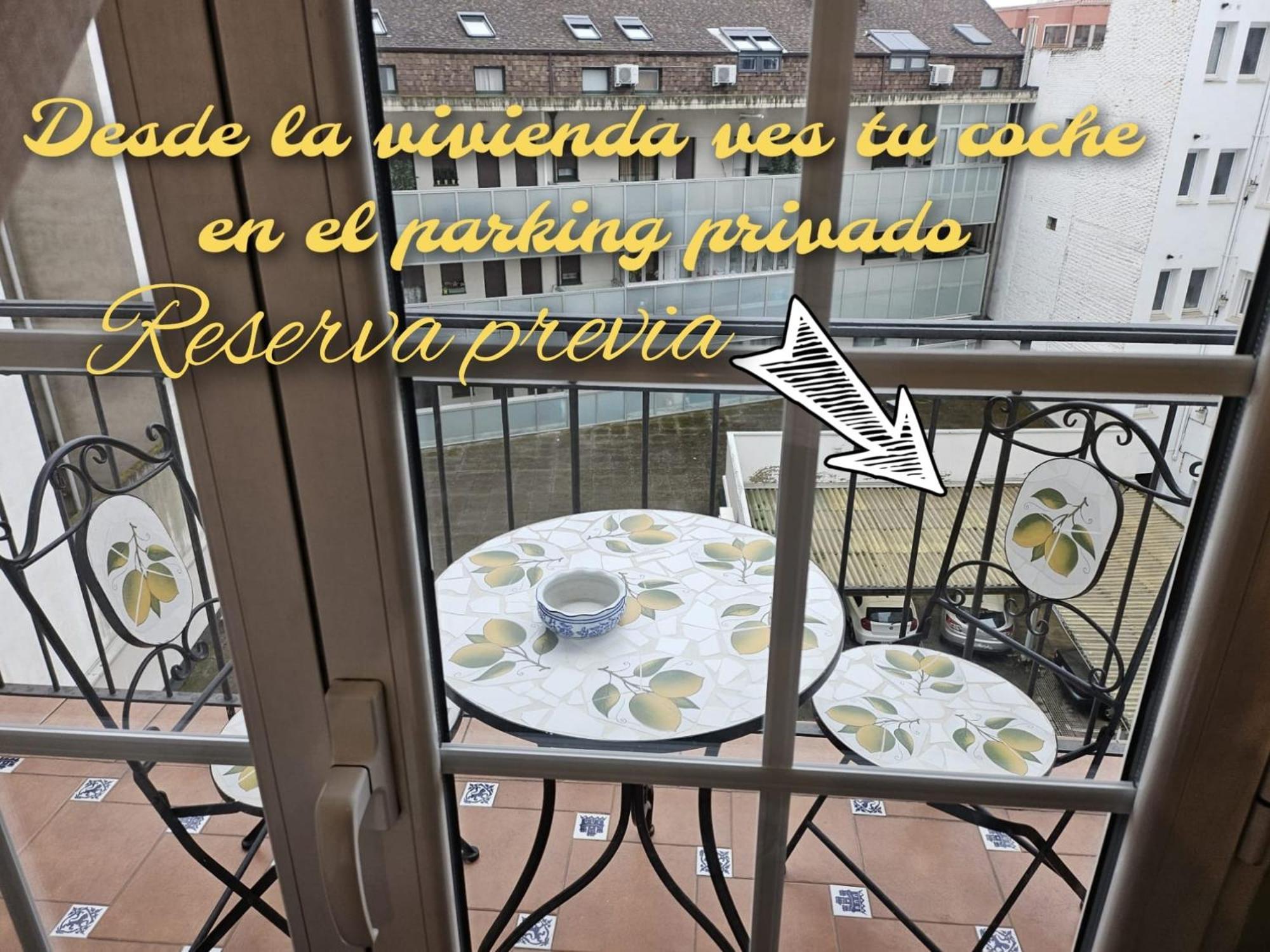 Housing Leon Marigold Apartment Bagian luar foto